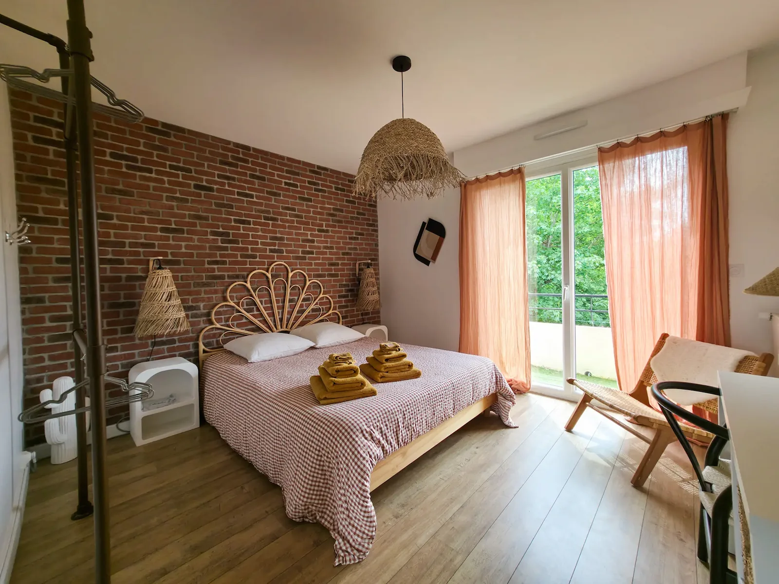 Chambre aux briques — Le Belvédère
